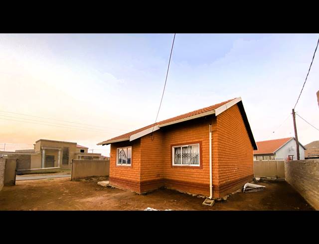 2 BEDROOM HOUSE FOR SALE IN EVATON WEST